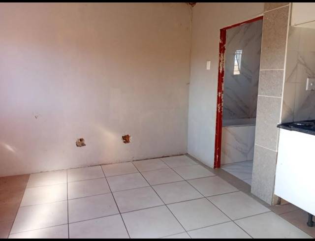 3 BEDROOM HOUSE FOR SALE IN OLIEVENHOUTBOS